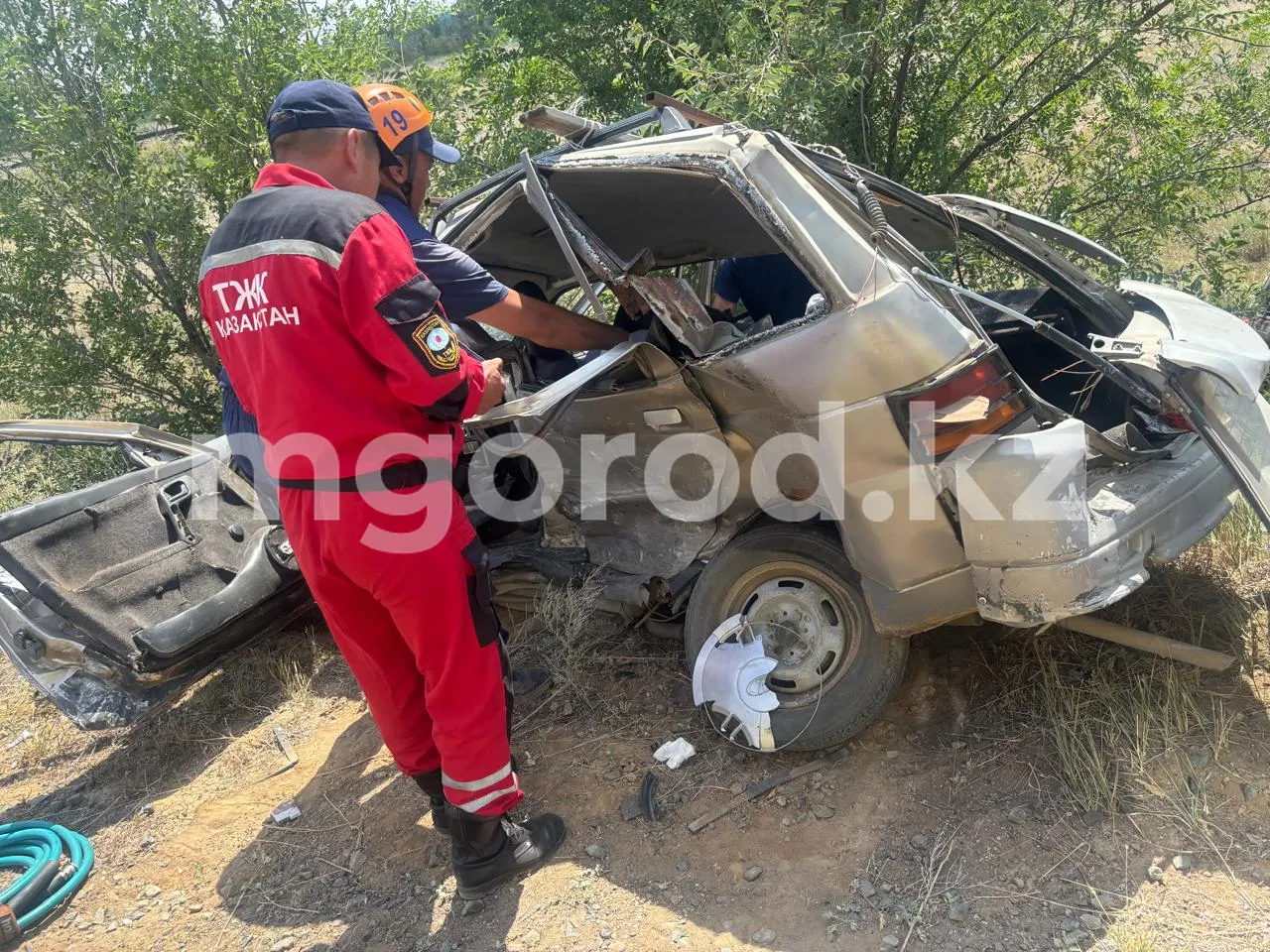 Двое погибли, двое в тяжелом состоянии: врачи рассказали о состоянии пострадавших в аварии в Уральске